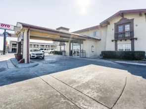 Days Inn Tulsa Airport