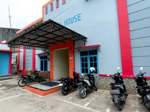 RedDoorz near Kelapa Gading