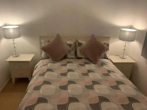 Lovely 5 Person Chalet in St Margaret's at Cliffe