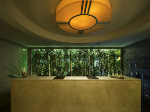 Titanic Port Bakirkoy