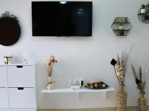 Loutraki Coastal Apartment Retreat