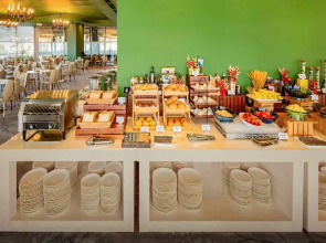 YOHO Treasure Island Hotel