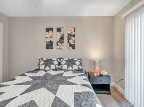 Eagles Nest 2 Bedroom Townhouse by Redawning