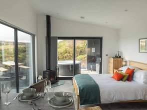 Migdale Heights - Luxury Cabins in The Highlands
