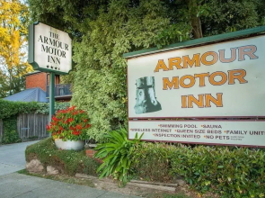 Armour Motor Inn