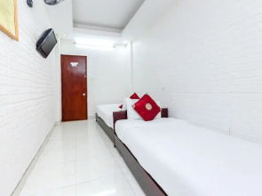 OYO 604 Queen Hotel