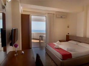 Paradise Lukova Hotel