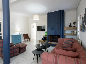 Met & Kas corner spacious house with countryard