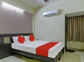 OYO 82461 Hotel Darshan Banquet And Rooms