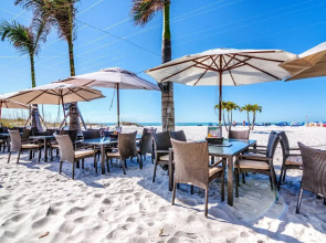 Bellwether Beach Resort