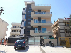 Capital O 12074 Vikrant's Residency