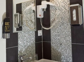 Townhouse Hotel