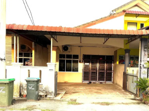 OYO Home 90492 Sena Homestay