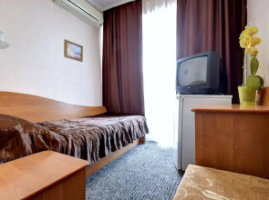 Отель Сурож