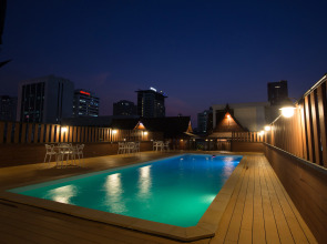 True Siam Rangnam Hotel