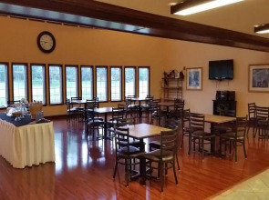 Wichita West Inn And Suites