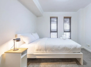 Kozyguru | Redfern | Cozy Apt Near Train Station