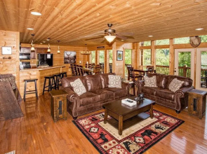 A Cabin to Remember 5 Bedrooms 5 Bathrooms Cabin