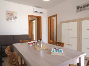 Garden Villa 2 Bedrooms by the sea 7 Sleeps