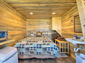 Pano Views! Custom Cabin on Rocky Mountain Front