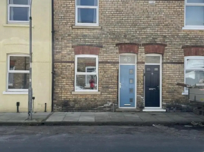 Impeccable 3-bed House in York