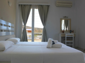 Syros Holidays