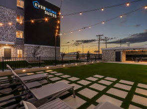 Everhome Suites El Paso Airport Near Fort Bliss by Choice Hotels
