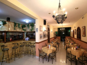 Hotel Manhattan Inn Airport