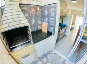 Apartamento Com Piscina E Churrasqueira