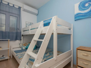 Beautiful Apartment in Podaca With 3 Bedrooms, Wifi and Outdoor Swimming Pool