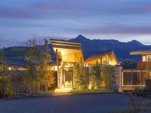 Sunset Ridge by Exceptional Stays