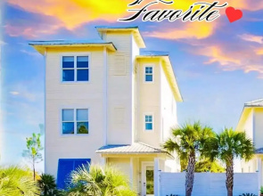Gulf Shores Escape Walk to Waves Pool Golf Views