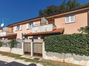Awesome Home in Banjole With Wifi and 1 Bedrooms