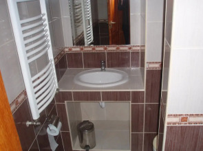 Budapest River Hotel