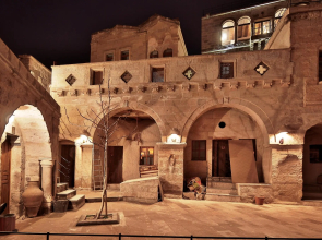 Tekkaya Cave Hotel
