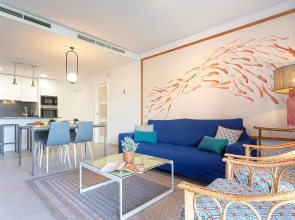 Amazing 2 Bd Apartment with 2 private terraces and communal pool. Alborada Terrace