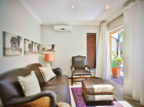 Accommodation @ Van's