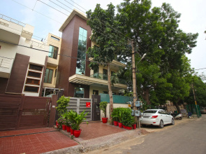OYO 6018 Ethnic Facilities