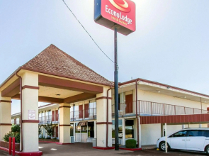 Econo Lodge And Suites Bricktown