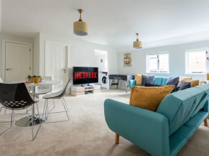 Market Apartment by Creative Stays