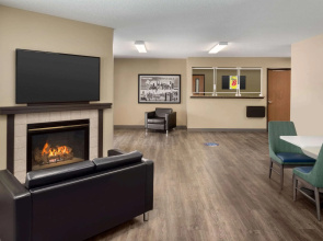 Super 8 by Wyndham Sioux Falls