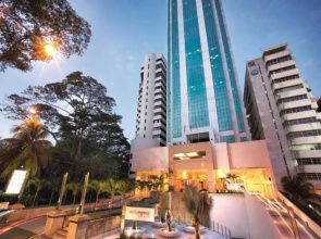 Pacific Regency Hotel Suites