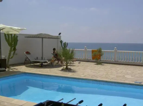 Zygi Beach Villa