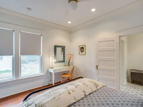 1 Mi to Downtown Tyler: Historic Home w/ Porch!