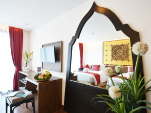 Курортный отель The Beach Heights Resort