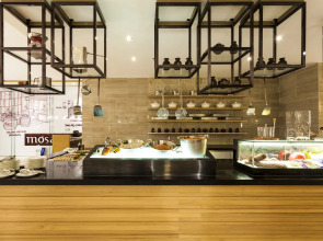 Crowne Plaza Vientiane by IHG