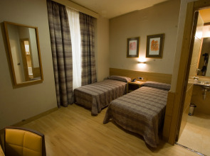 Хостел Windsor Puerta del Sol