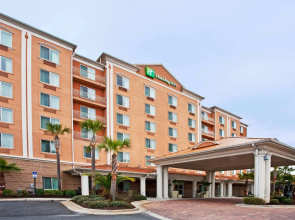 Holiday Inn & Suites Lake City by IHG