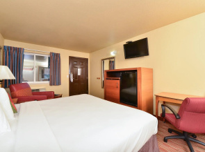 Americas Best Value Inn Lakewood Tacoma S