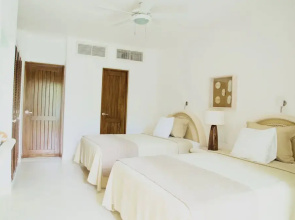 Las Villas Akumal  2B-10 by SkyRun